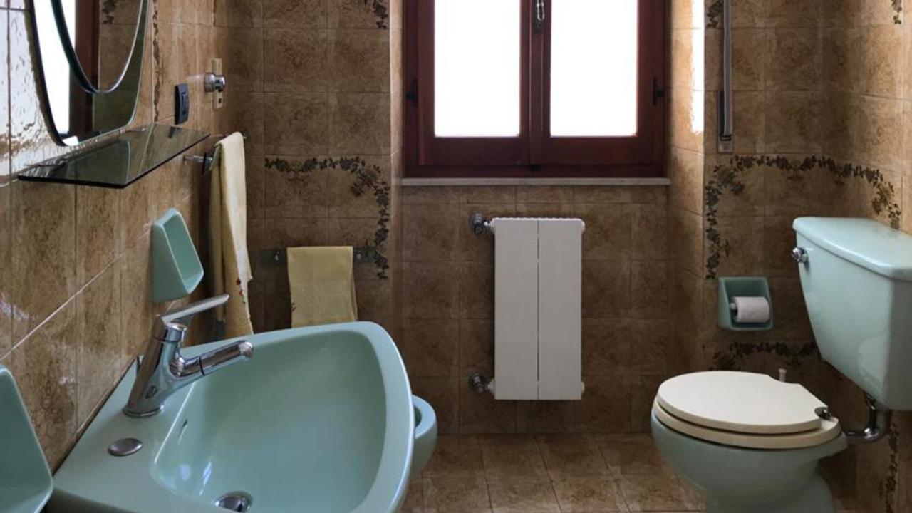 Casa Vacanze Zarinu Orgosolo Ngoại thất bức ảnh