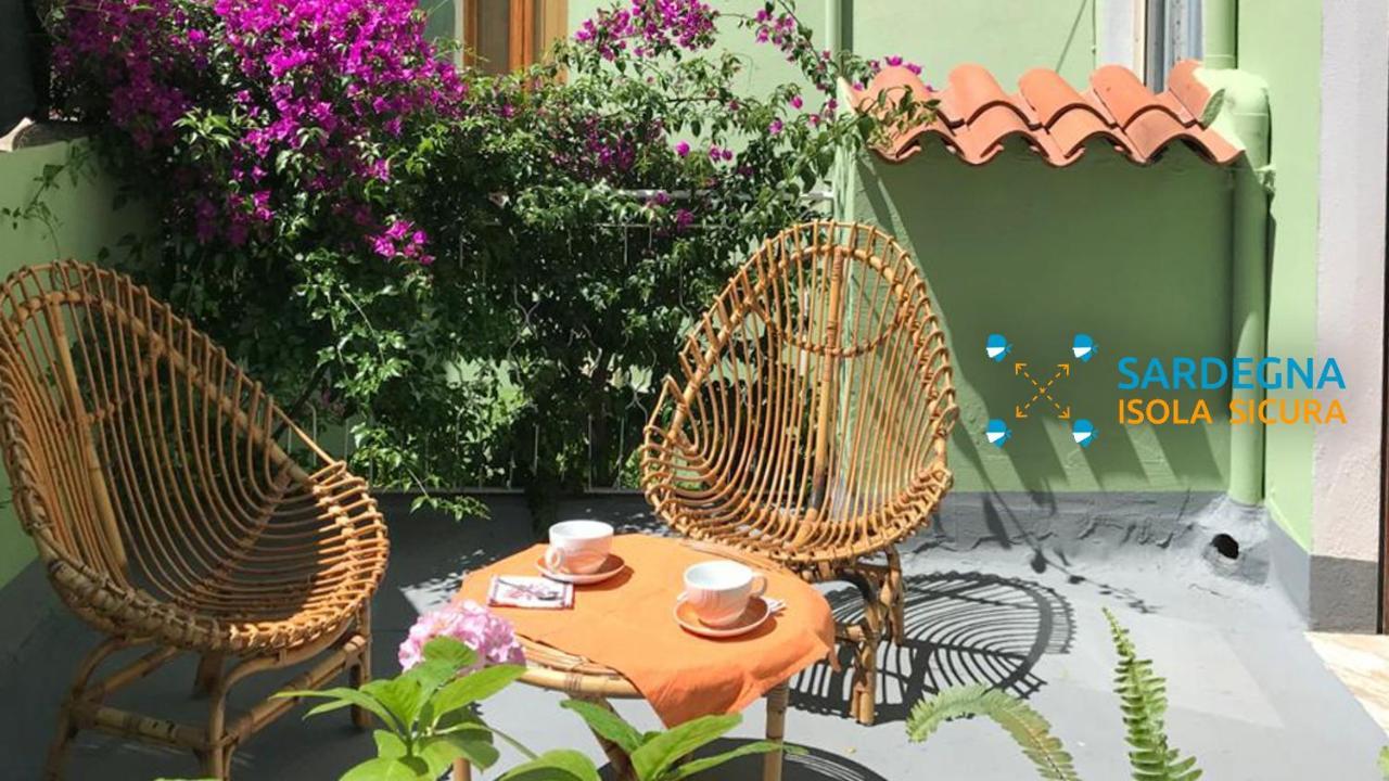 Casa Vacanze Zarinu Orgosolo Ngoại thất bức ảnh