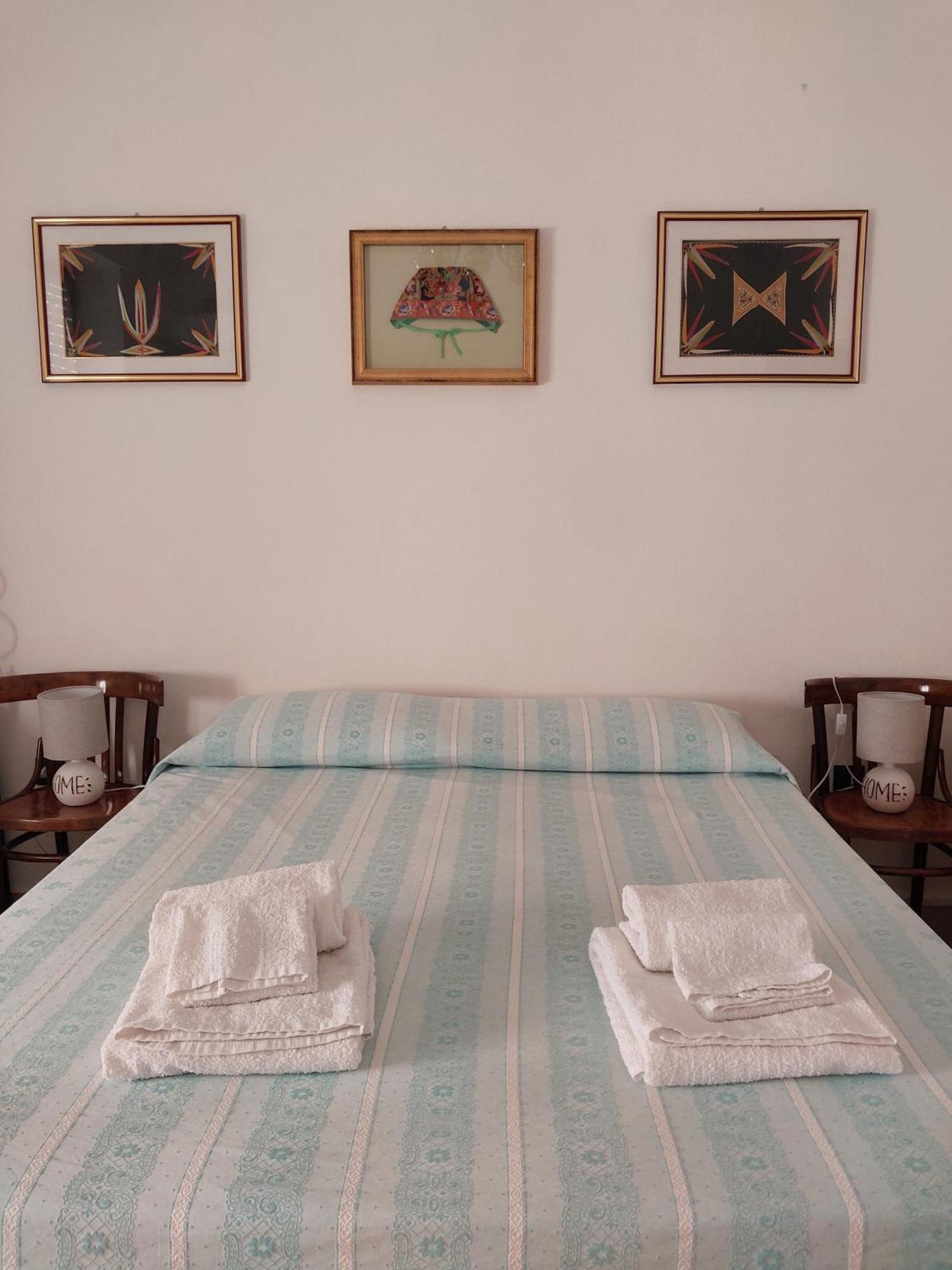 Casa Vacanze Zarinu Orgosolo Ngoại thất bức ảnh