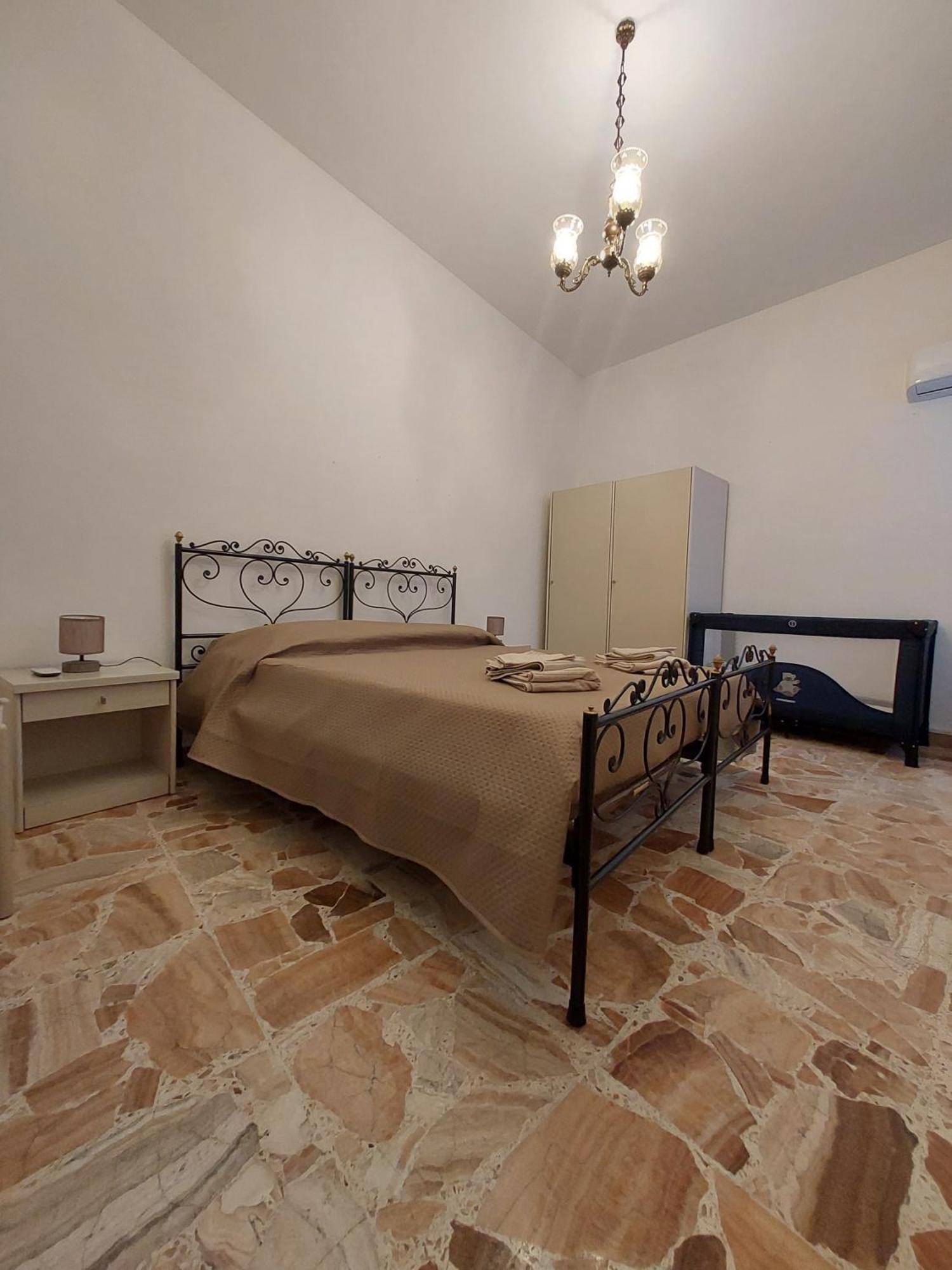 Casa Vacanze Zarinu Orgosolo Ngoại thất bức ảnh