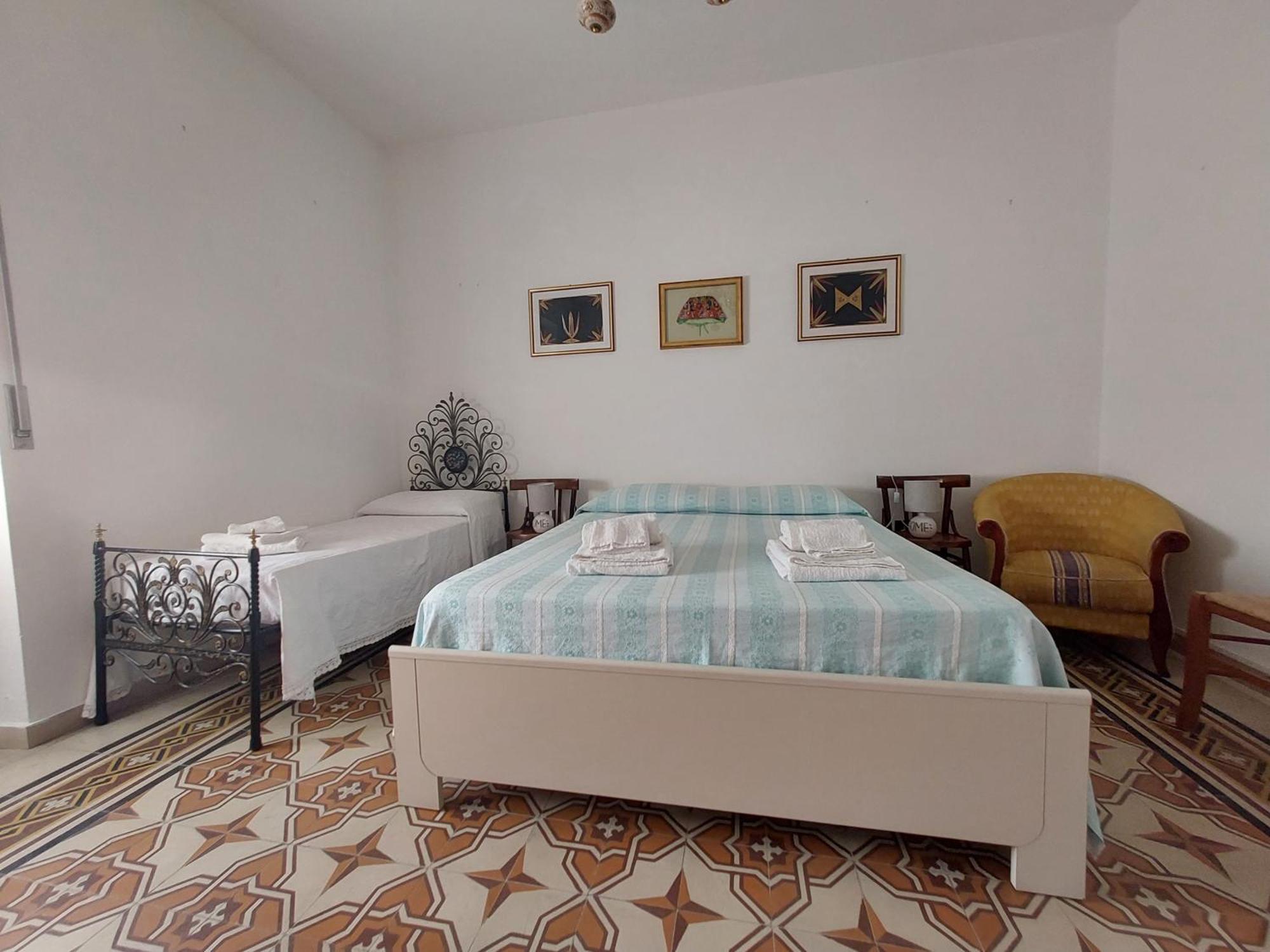 Casa Vacanze Zarinu Orgosolo Ngoại thất bức ảnh