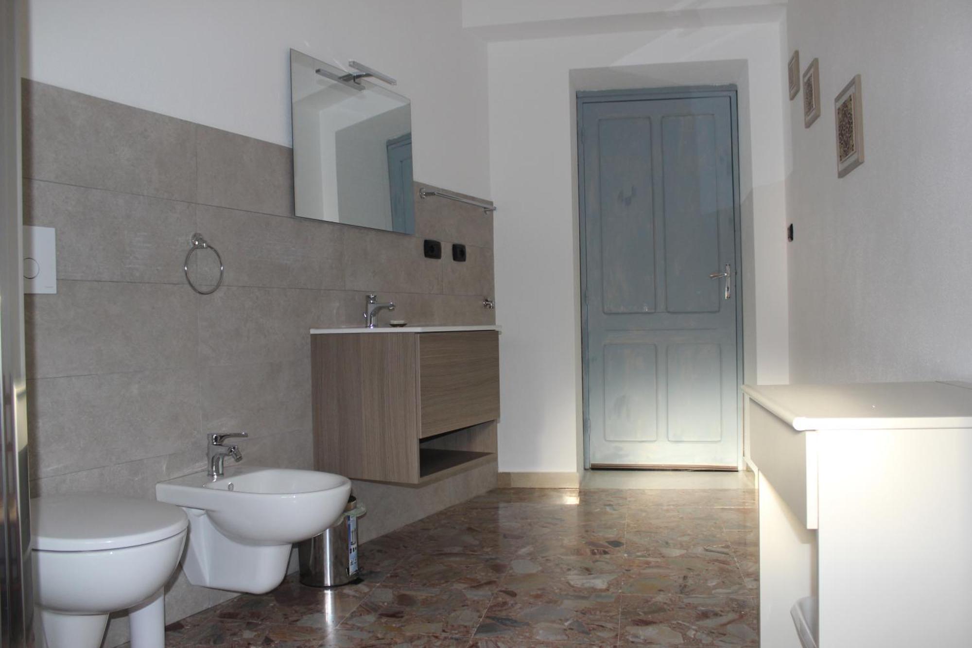 Casa Vacanze Zarinu Orgosolo Ngoại thất bức ảnh